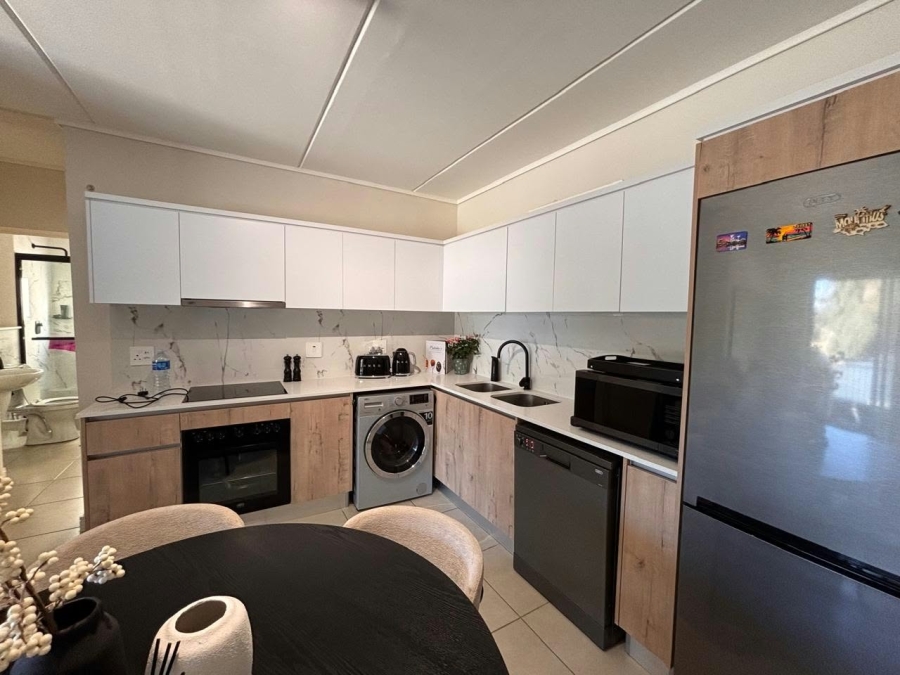 2 Bedroom Property for Sale in Burgundy Estate Western Cape